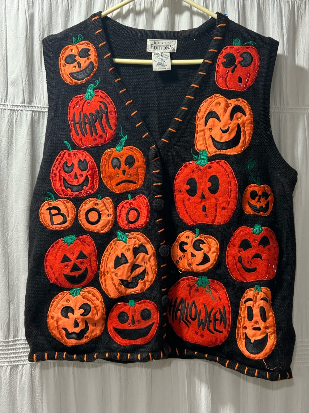 Basic Editions Black Vest with Orange Pumpkin Appliqués vintage 1990’s - Picture 3 of 7